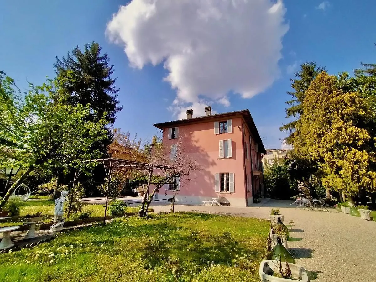 B&B La Bugia Di Villa Tanzi Parma 2*,  Italy